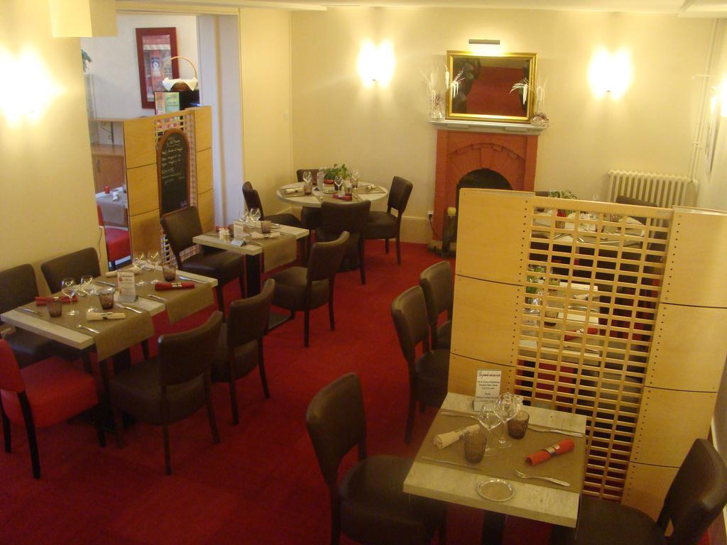 Logis Hotel De France Rochechouart Kültér fotó