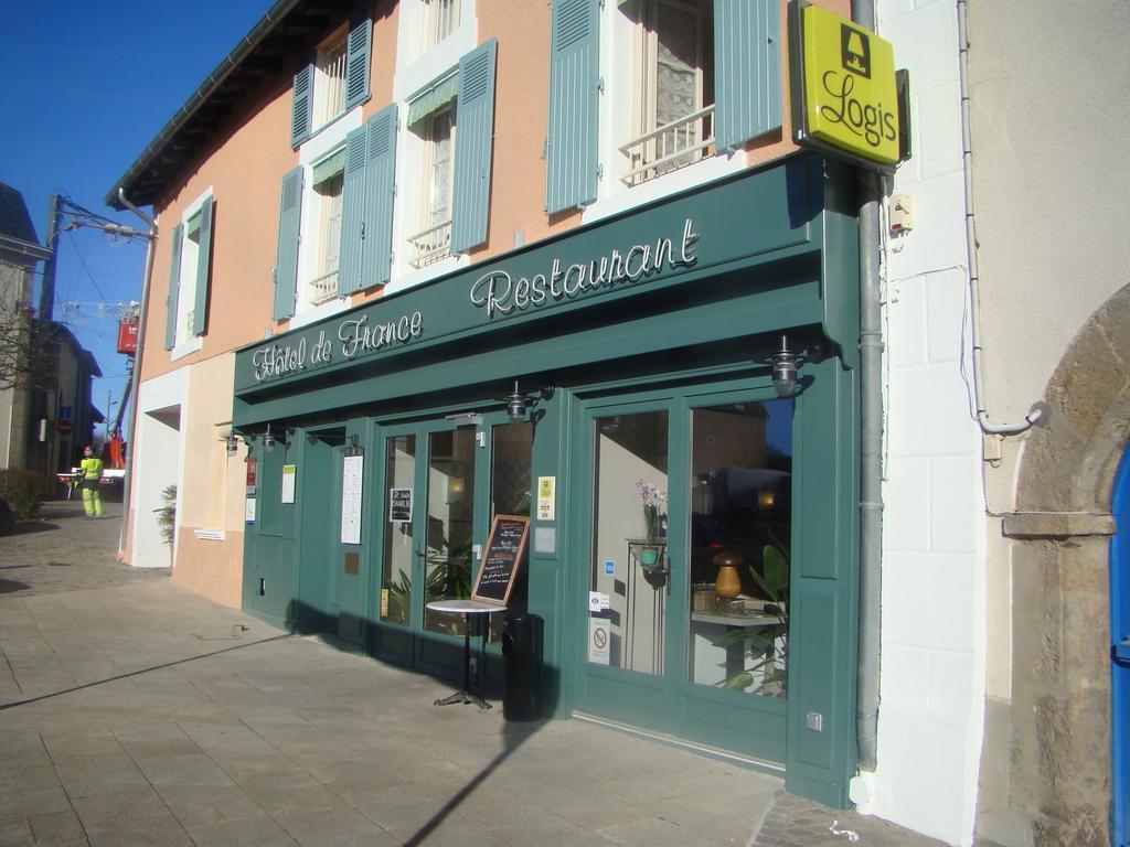 Logis Hotel De France Rochechouart Szoba fotó