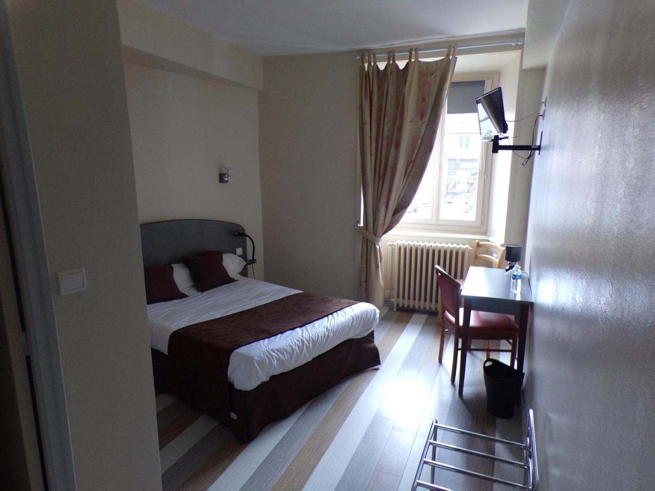 Logis Hotel De France Rochechouart Kültér fotó