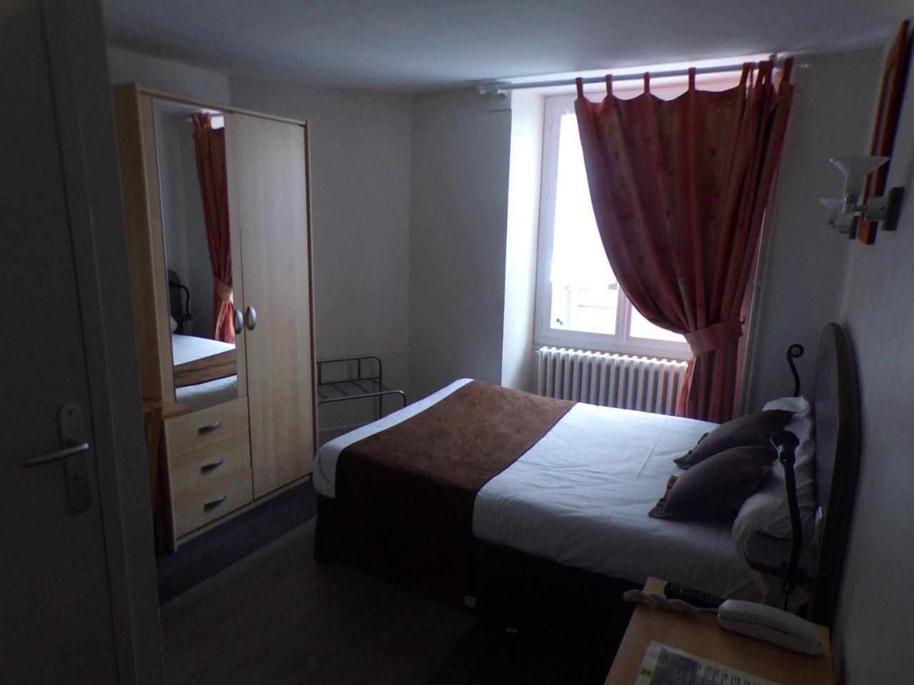 Logis Hotel De France Rochechouart Kültér fotó