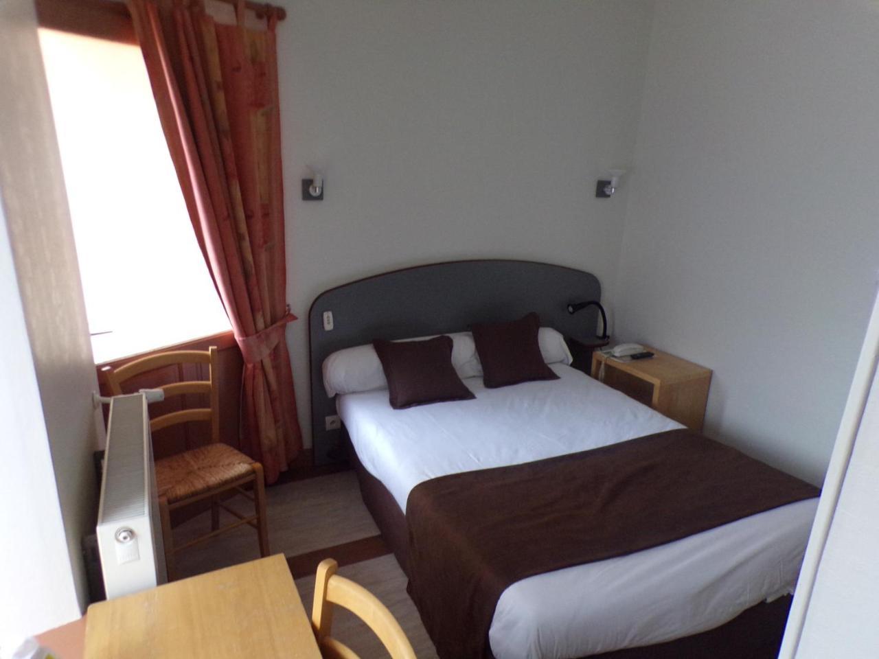 Logis Hotel De France Rochechouart Kültér fotó